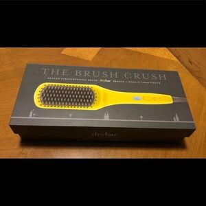 Brush Crush heated straightening brush